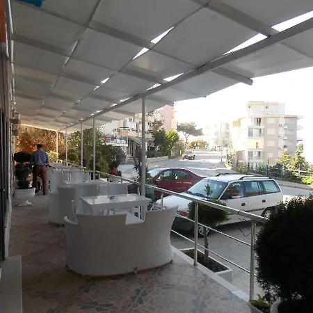 Ilria 4*