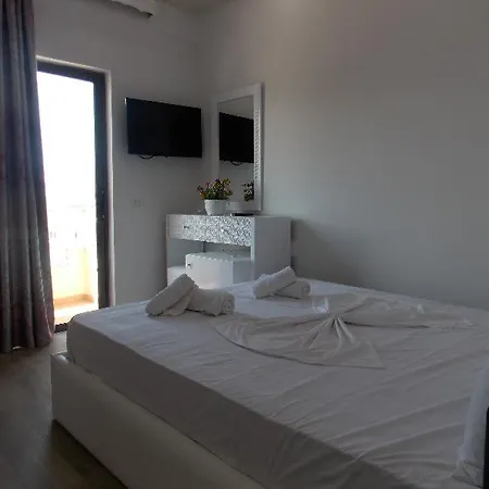 Ilria 4*