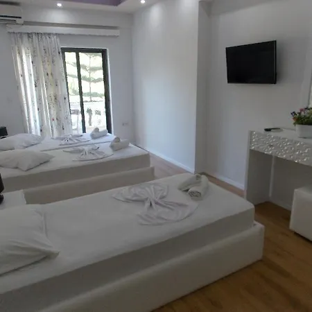 Ilria Hotel 4*