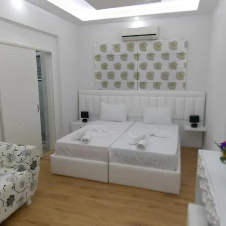 Hotel Ilria 4*